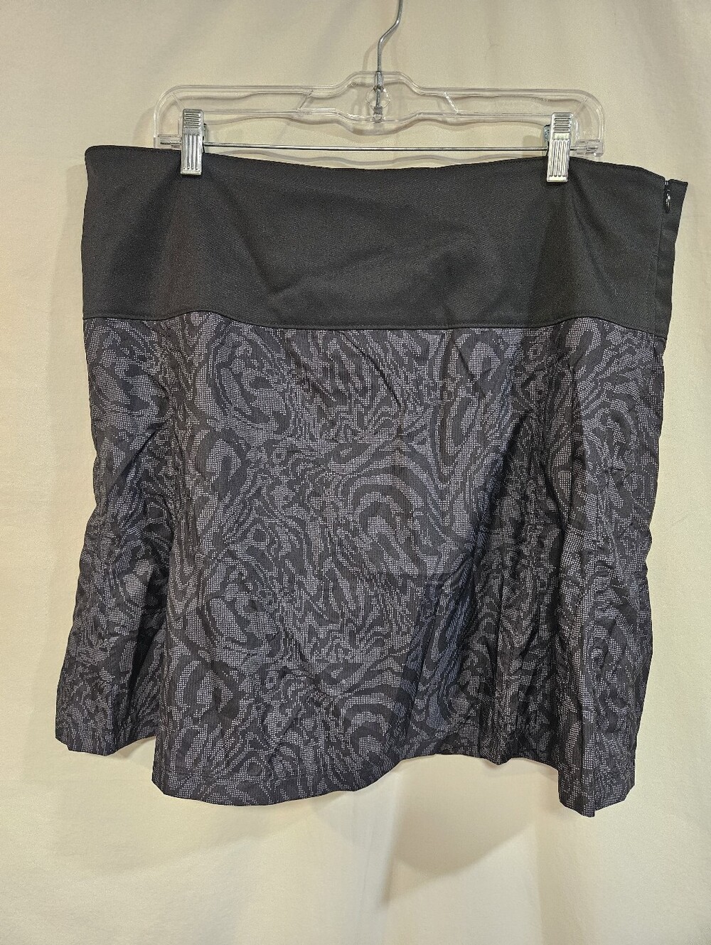 🖤🩶 Black Floral Jacquard A-Line Skirt